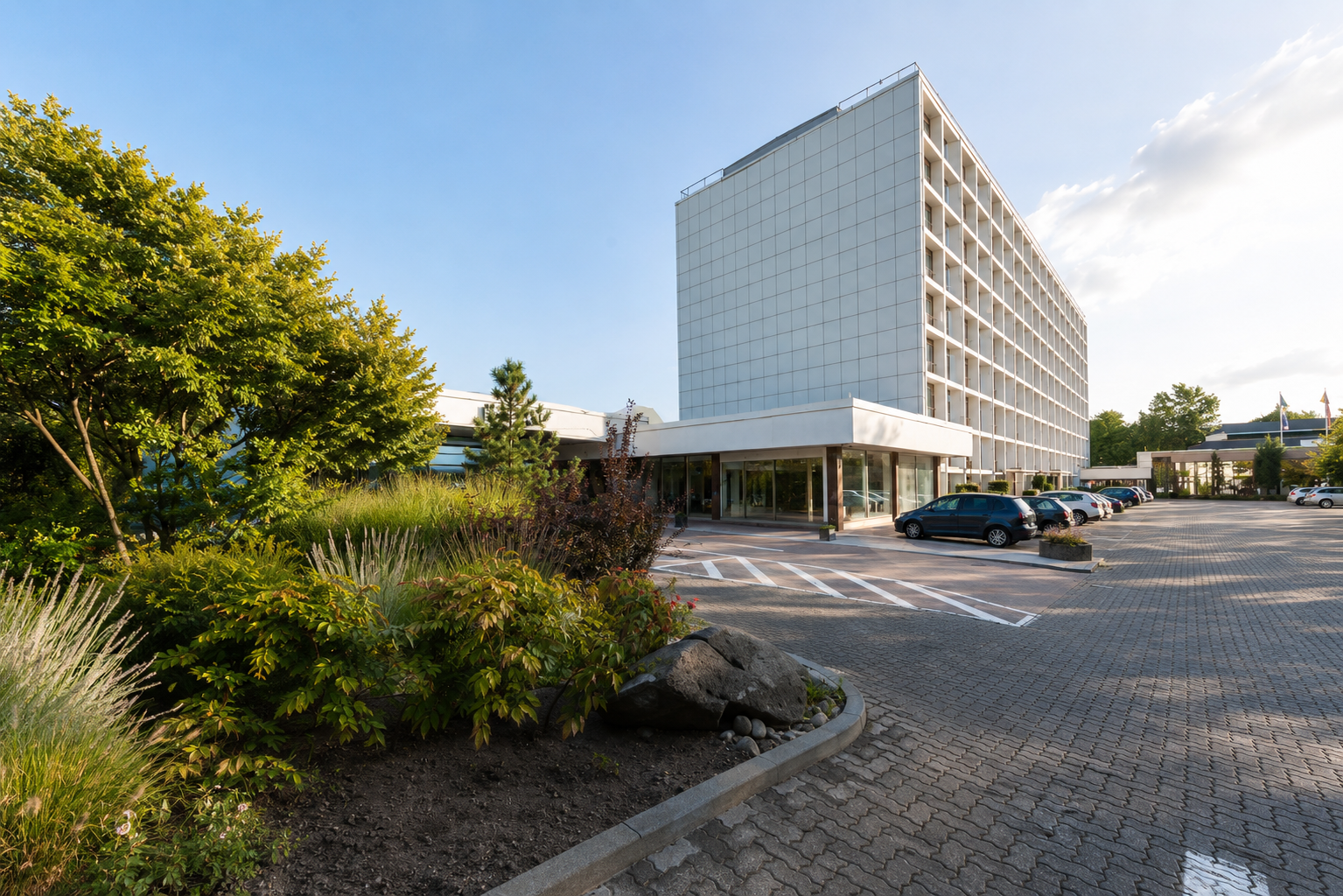 Sunday Hotel Taunus Zentrum Frankfurt Exterior